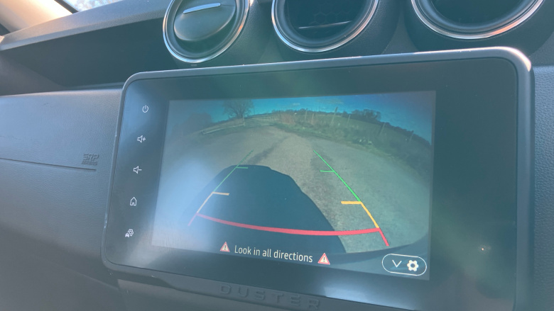 Dacia Duster 1.0 TCe 100 Comfort 5dr Bi Fuel Estate